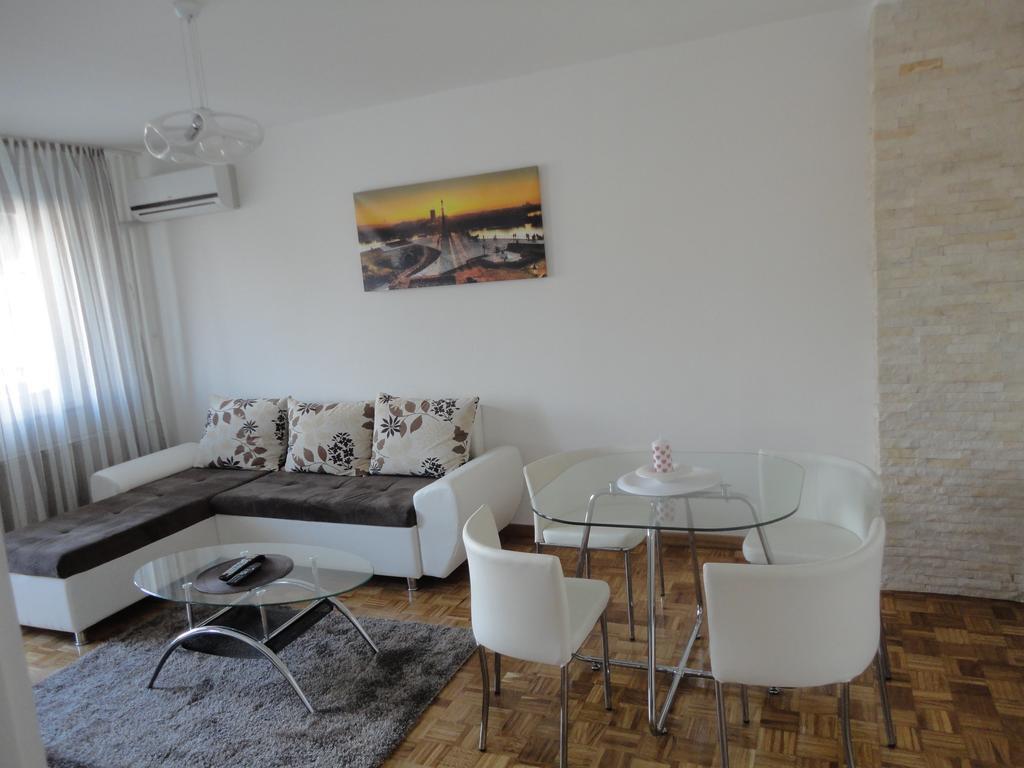 Apartment Arena White Belgrado Camera foto
