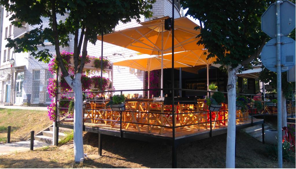 Apartment Arena White Belgrado Esterno foto